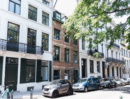                                         Bureaux à louer à Bruxelles, € 2.300
