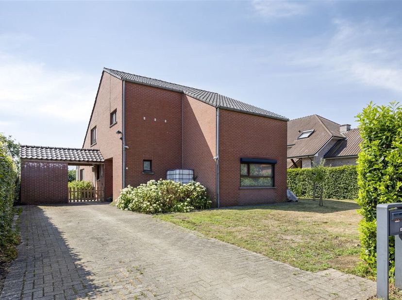 TE KOOP: Instapklare woning met 4 slaapkamers te Heusden-Zolder!&lt;br /&gt;
Deze instapklare woning is rustig gelegen in een residentiële wijk net buiten h
