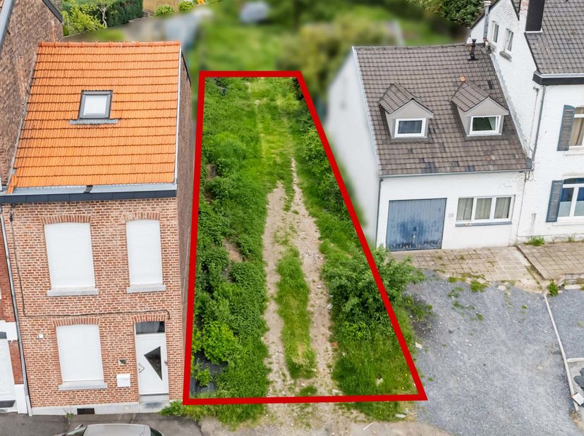 Terrain à bâtir idéalement situé à Herstal, parfait pour la construction de votre future maison 2 façades.Superficie : +/- 200 m² (Largeur façade: 7 m