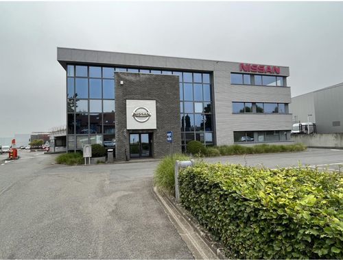                                         Kantoorgebouw te huur in Aartselaar, € 12.000
