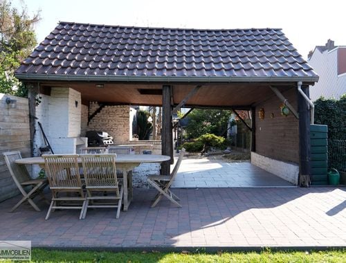                                         Maison à vendre à Sint-Pieters-Leeuw, € 365.000
