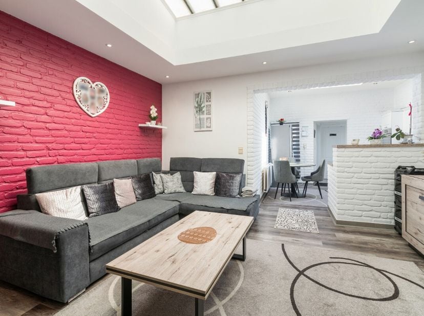 Maison prête à emménager et pleine de charme au cur de Ninove Vous recherchez un chez-vous confortable avec du caractère ? Cette maison chaleureuse, s