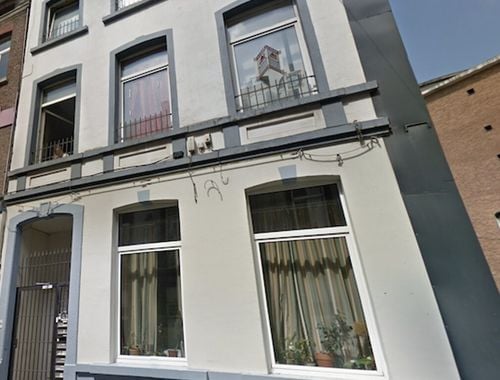                                         Studio avec coin lit à louer à Charleroi, € 590
