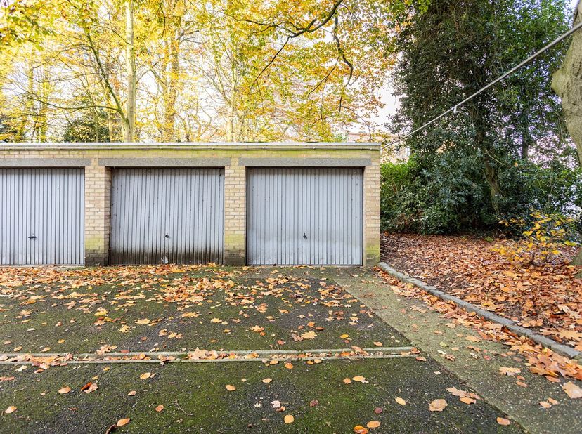 Garage à vendre
                    à 2100 Deurne