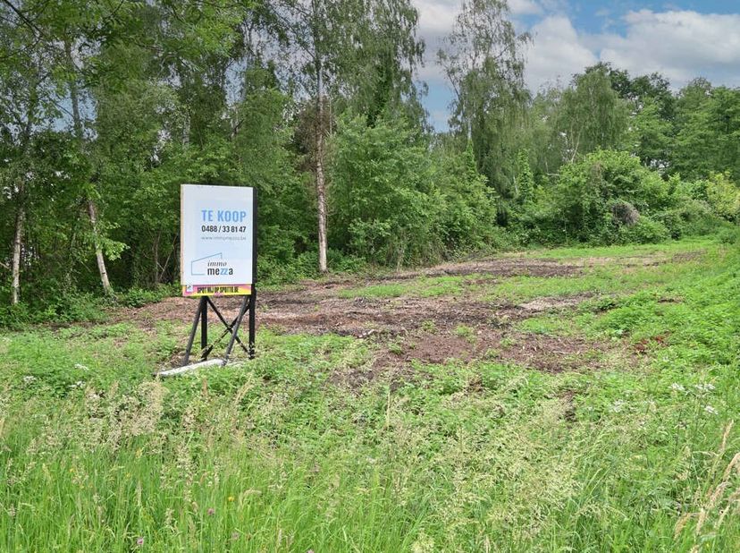 Terrain à vendre
                    à 3560 Lummen