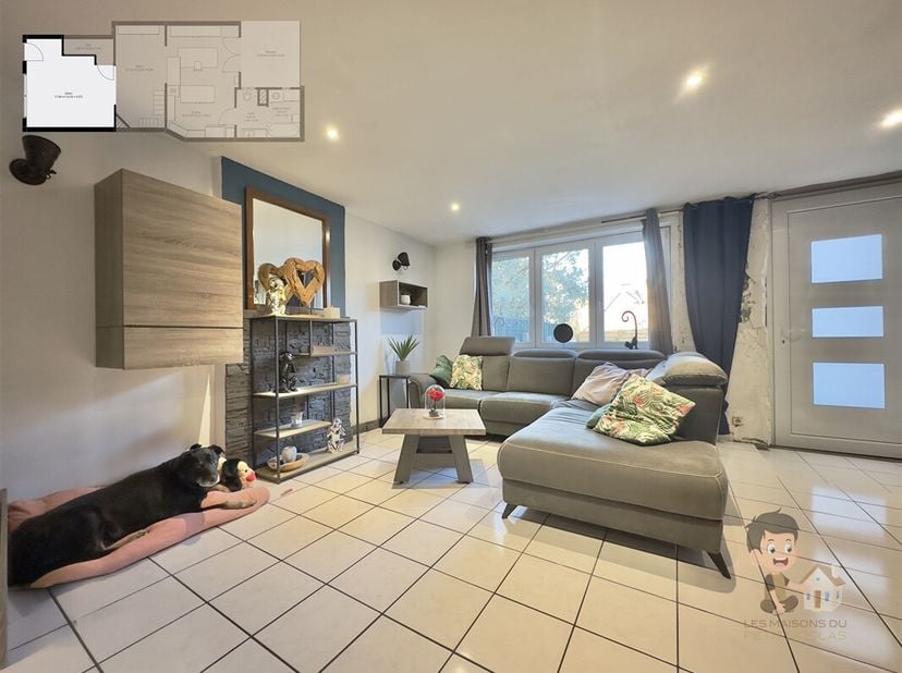À Vendre : Maison au Calme avec Garage à Jumet !&lt;br /&gt;
Vous recherchez un havre de paix, à labri de lagitation urbaine ? Découvrez cette charmante mai
