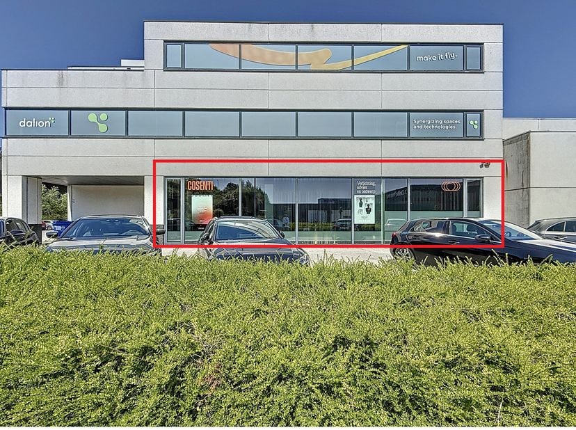 Deze kantoorruimte van ca. 125 m² op de Pottelberg is beschikbaar voor verhuur. Het pand biedt een geschikte locatie voor diverse bedrijven.&lt;br /&gt;
De
