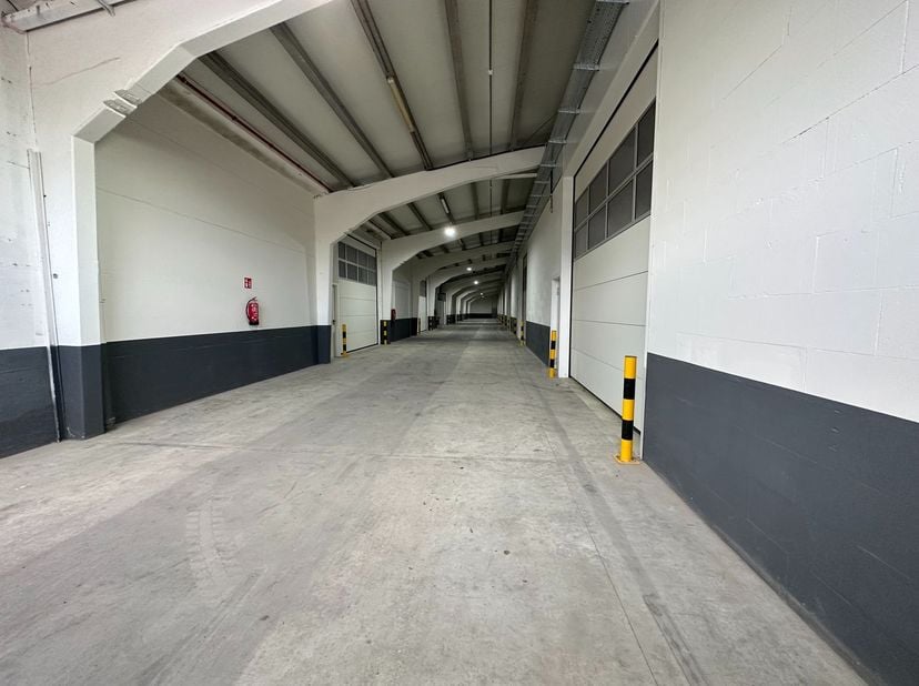 Bien professionnel à vendre
                    à 8570 Anzegem