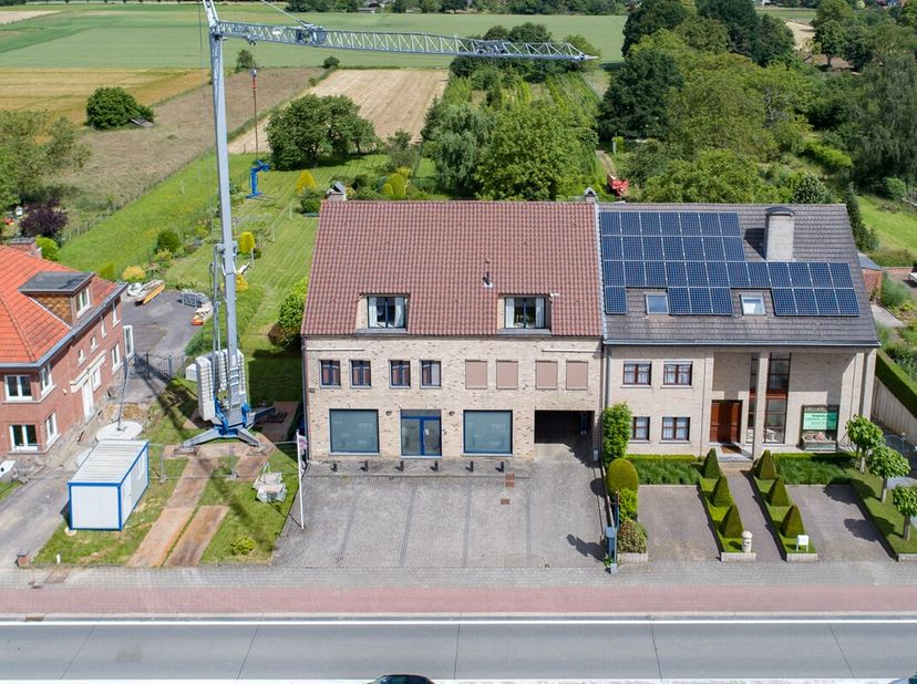 Bien professionnel à vendre
                    à 3010 Kessel-Lo