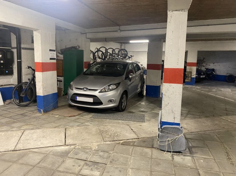 Garage à vendre
                    à 2800 Mechelen
