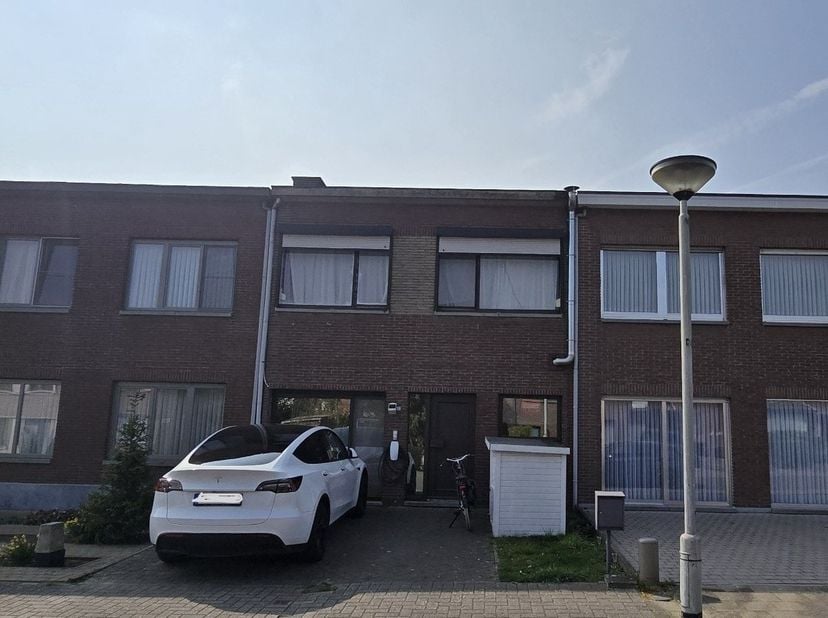 Gezinswoning in een Rustige Buurt van Kontich zerne&lt;br /&gt;
&lt;br /&gt;
Prachtig onderhouden open bebouwing gelegen in de rustige en kindvriendelijke buurt v