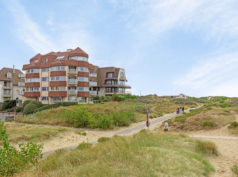 Cet appartement exclusif est situé à Osdunkerque-Bain sur la plage de Saint-André, à récemment fait l&#039;objet d&#039;une rénovation énergétique complète. L&#039;a