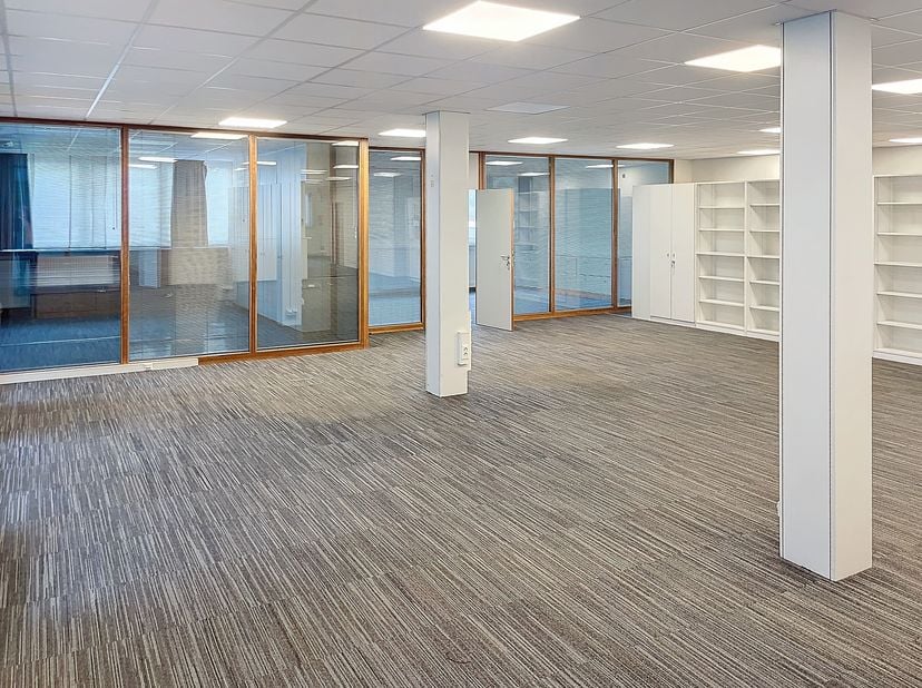 Cette propriété participe à notre semaine nationale de l&#039;immobilier du 21/4/25 au 27/4/24. Contactez-nous pour plus d&#039;informations et/ou prenez rendez