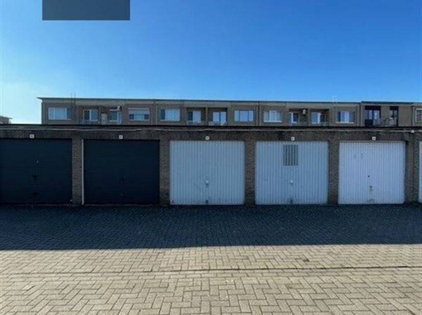 Vous cherchez un box garage dans un quartier où le stationnement est réglementé ? Ou vous avez simplement besoin d&#039;un espace de stockage supplémentair
