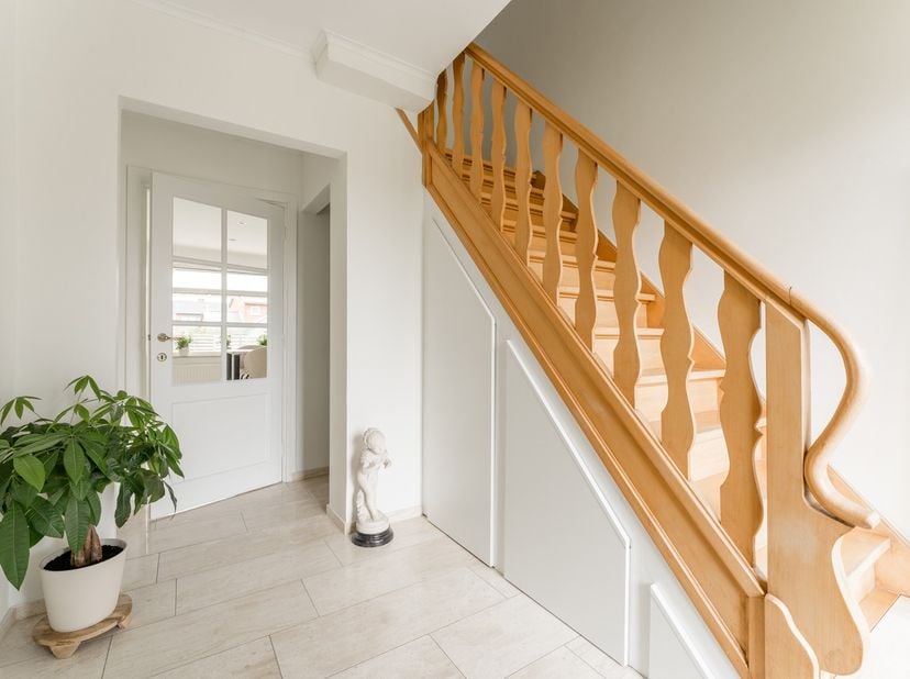 Unieke locatie op een paar minuutjes van de Nederlandse weg, ideaal gelegen nabij de invalswegen naar Eindhoven en Hasselt!&lt;br /&gt;
Deze prachtige wonin