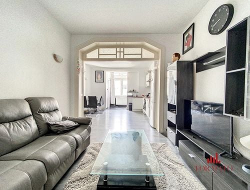                                         Appartement à vendre à Saint-Gilles, € 192.500
