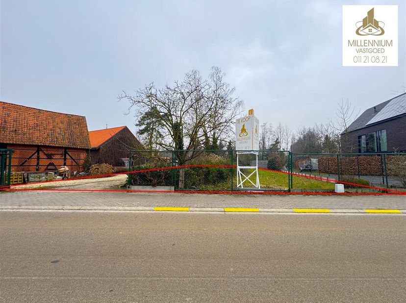Unieke bouwgrond in het hart van Ulbeek, Wellen &lt;br /&gt;
Droomt u van een eigen woning op een idyllische locatie? Dit prachtige bouwperceel van 7a 75ca