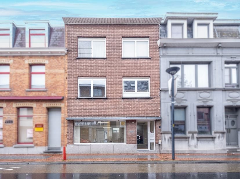 Bien professionnel à vendre
                    à 2070 Zwijndrecht