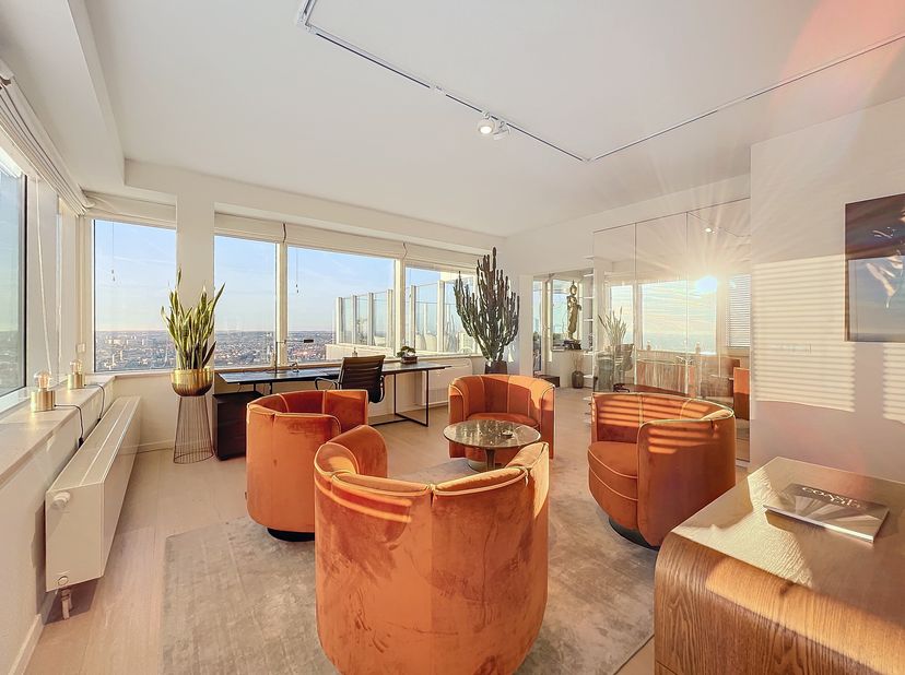 SKY APARTMENT BRUSSELS, Residential/ Business &lt;br /&gt;
Dit volledig gemeubileerde appartement is gelegen op de 40e verdieping van, Up Tower, de hoogste