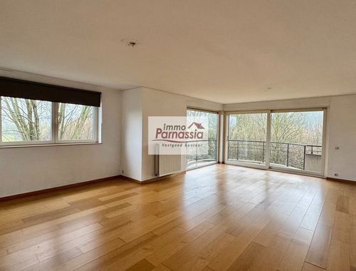                                         Appartement à vendre à Berchem-Sainte-Agathe, € 350.000
