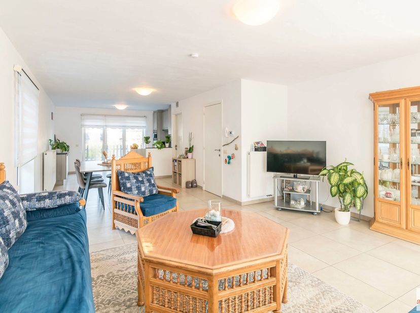 Ruim en licht duplex-appartement met topligging in Kinrooi&lt;br /&gt;
Dit prachtige duplex-appartement in het rustige Ophoven combineert een praktische ind