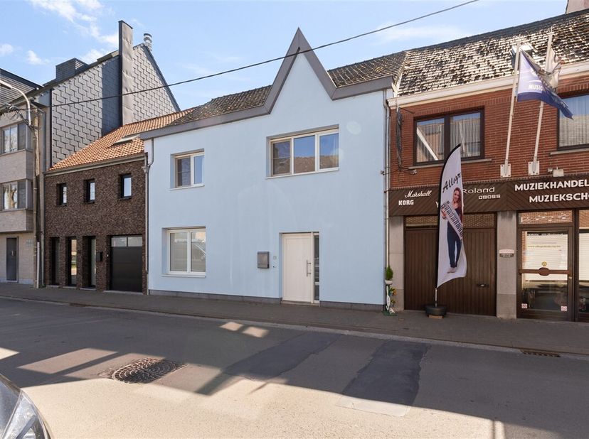 Maison à vendre
                    à 9340 Lede