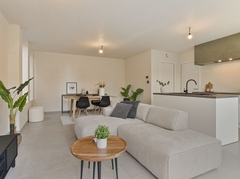 Op zoek naar een (vakantie)huis te koop in Westouter, midden in de rust van het West-Vlaamse Heuvelland? In het charmante Begoniapark ligt dit energie