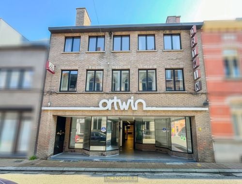                                         Immeuble d'appartements à vendre à Zottegem, € 749.000
