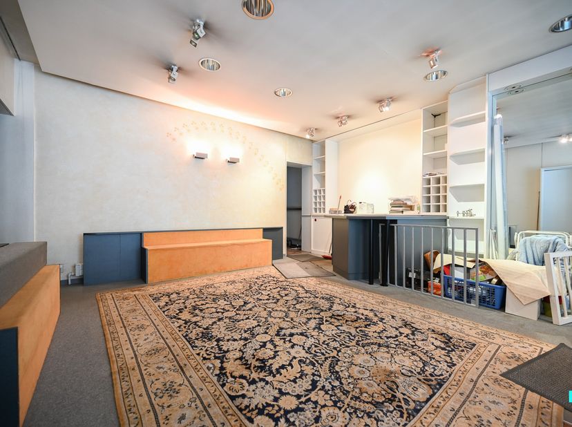 Bien professionnel à vendre
                    à 8870 Izegem