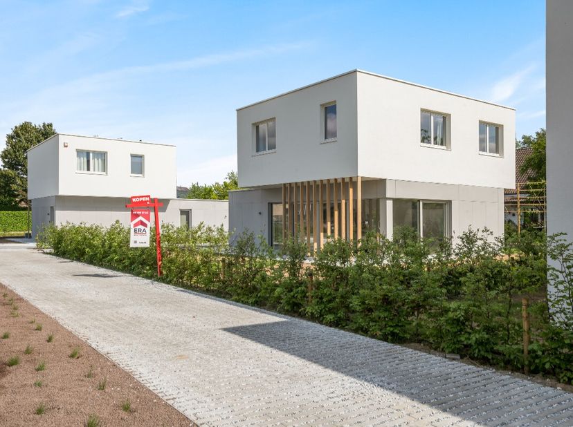 ! Mogelijkheid tot aankoop onder 6 % BTW in plaats van 21% BTW! Bespaar 62.850 euro ! Hertekop is een exclusief project aan de oevers van het Donkmeer