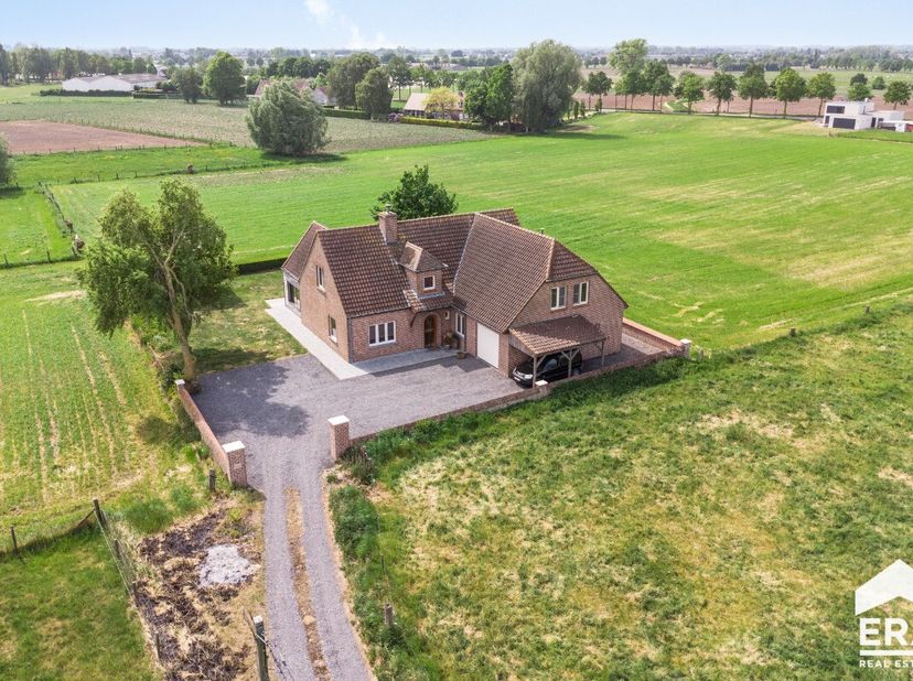 [[ CE BIEN PARTICIPE À LA JOURNÉE MAISONS OUVERTES ERA LE 14/6 DE 9:30 À 10:30 ]]&lt;br /&gt;
Ce bien participe à la Journée Maisons Ouvertes ERA. Visitable