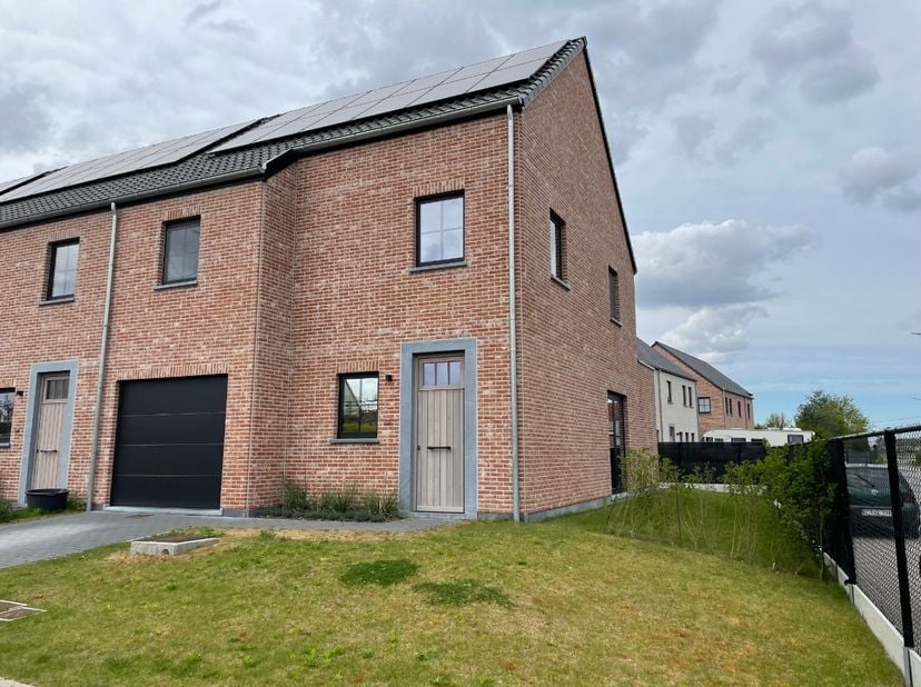 Maison à louer
                    à 8890 Moorslede