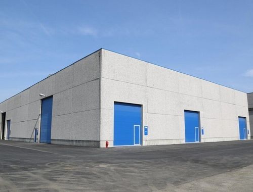                                        Bâtiment d’entreprise à louer à Kapellen, € 1.825
