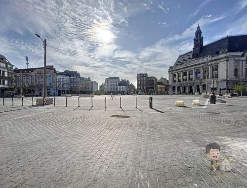                                         Bâtiment commercial à louer à Charleroi, € 1.920
