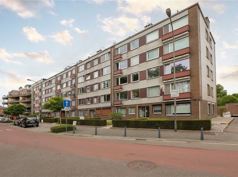 Garage à vendre
                    à 3500 Hasselt