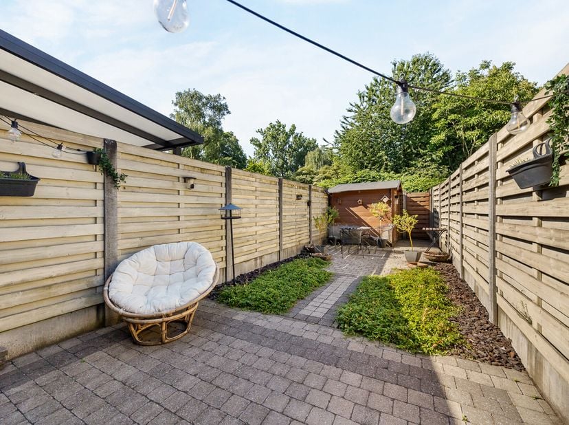 GRONDPLAN + 3D + FLOORPLANNER + VOLLEDIGE BESCHRIJVING OP DE WEBSITE www.bauwensvastgoed.beEnergiezuinige starterswoning met 3 SLPKS, Zonnepanelen, Tu