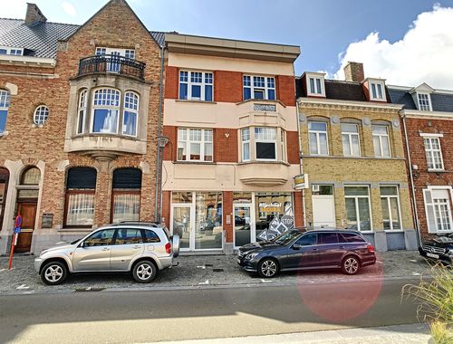                                         Bureaux à louer à Ieper, € 950
