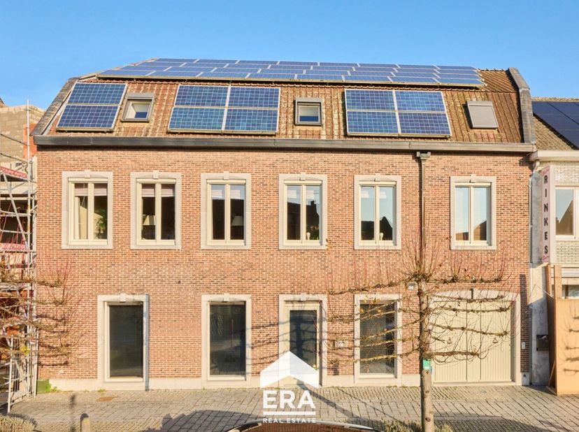 [[ CE BIEN PARTICIPE À LA JOURNÉE MAISONS OUVERTES ERA LE 15/3 DE 11:00 À 12:00 ]]&lt;br /&gt;
Ce bien participe à la Journée Maisons Ouvertes ERA. Visitabl