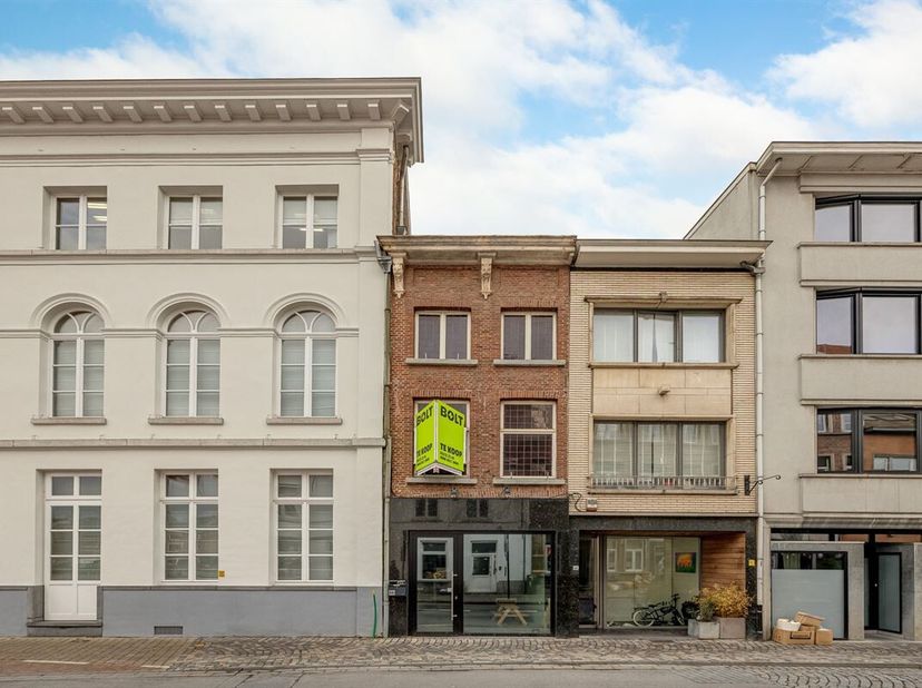 Immeuble commercial dans un emplacement de choix avec de nombreuses possibilités à Malines&lt;br /&gt;
Vous êtes à la recherche d&#039;un bien immobilier aux pos