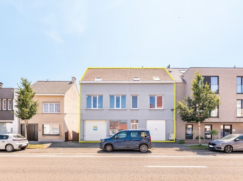 Opbrengsteigendom te koop op gunstige ligging (Veurnestraat 116) in De Panne.&lt;br /&gt;
&lt;br /&gt;
Dit interessante gebouw bestaat uit 3 entiteiten, namelijk