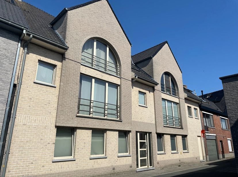 Appartement à louer
                    à 8750 Wingene