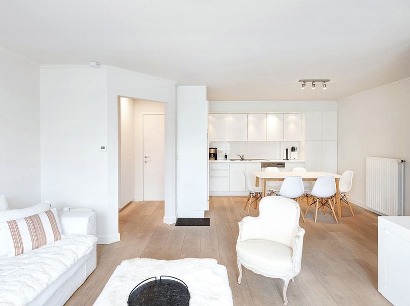 Cet appartement d&#039;une chambre à coucher, meublé avec style et prêt à l&#039;emploi, est situé dans une résidence bien entretenue et constitue votre résiden