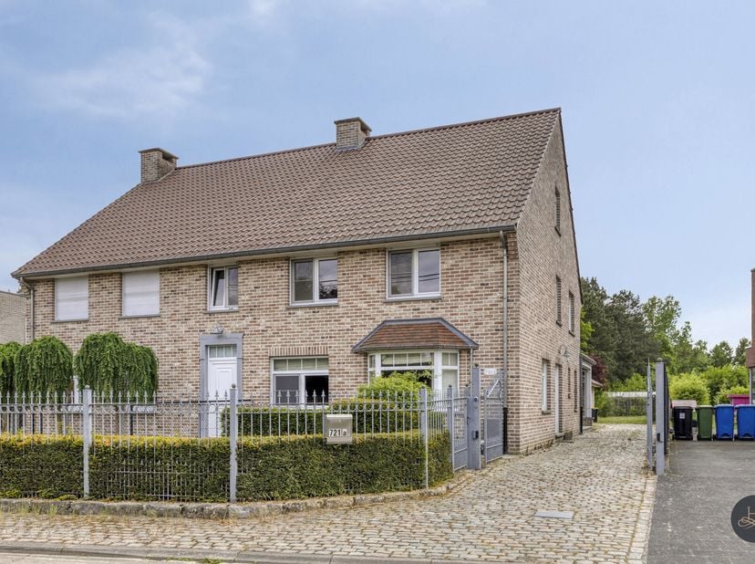 Voor meer info of om een bezoek in te plannen, contacteer Pieter via 016199345 of via pieter.maes@homixx.be.&lt;br /&gt;
Bent u op zoek naar een rustig gele