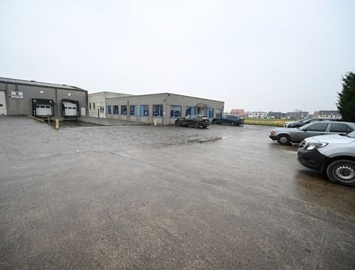                                         Kantoorruimte te huur in Ardooie, € 850
