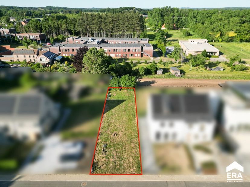 Terrain à vendre
                    à 3560 Meldert