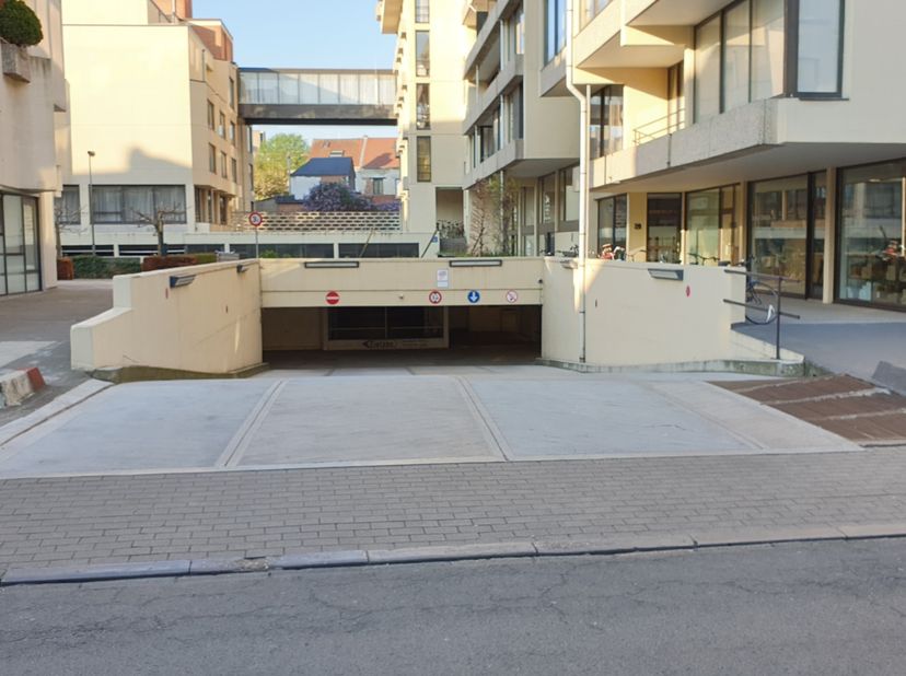 Garage à louer
                    à 3000 Leuven