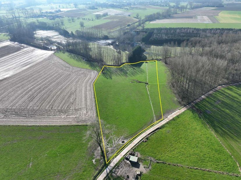 Terrain à vendre
                    à 9550 Herzele