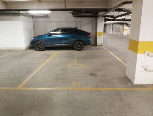                                         Kelder garage te koop in Sint-Pieters-Woluwe, € 28.000
