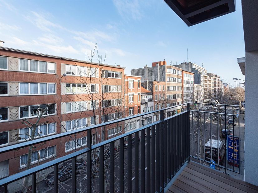 QUARTIER DIAMANT -  Dans une construction récente , VICTOIRE-JUNOT vous propose un lumineux appartement  1 chambre d&#039;une superficie de 66 m². Situé au