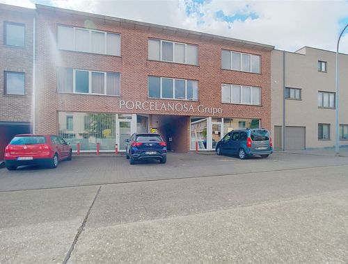                                         Appartement à louer à Heist-op-den-Berg, € 750
